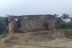 Fresh Protest By Women In Bengal's Sandeshkhali, Storehouse Set On Fire Fresh Protest By Women In Bengal's Sandeshkhali, Storehouse Set On Fire
