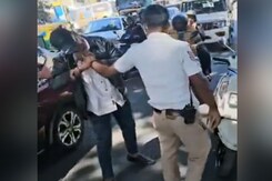 Bengaluru Man Bites Cop After Being Caught Without  Helmet Bengaluru Man Bites Cop After Being Caught Without  Helmet