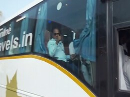 झारखंड : सत्ताधारी गठबंधन के विधायक फ्लोर टेस्ट से पहले हैदराबाद से रांची पहुंचे झारखंड : सत्ताधारी गठबंधन के विधायक फ्लोर टेस्ट से पहले हैदराबाद से रांची पहुंचे