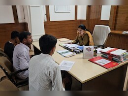 जोधपुर में दिव्यांगों ने कलेक्टर को सौंपा ज्ञापन, अशोक गहलोत से कर रहे लैपटॉप की मांग जोधपुर में दिव्यांगों ने कलेक्टर को सौंपा ज्ञापन, अशोक गहलोत से कर रहे लैपटॉप की मांग