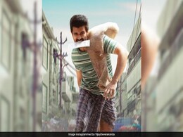 <i>Family Star</i> New Poster: Vijay Deverakonda Nails The <i>Desi </i> Look <i>Family Star</i> New Poster: Vijay Deverakonda Nails The <i>Desi </i> Look