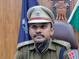 Rajasthan Transfer: अपने ट्रांसफर से पहले 6 सीआई, 11 थानेदार समेत 81 पुलिसकर्मियों का तबादला कर गए SP साहब Rajasthan Transfer: अपने ट्रांसफर से पहले 6 सीआई, 11 थानेदार समेत 81 पुलिसकर्मियों का तबादला कर गए SP साहब