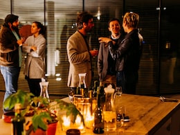 This US Firm Is Paying Employees To Socialise After 3 pm, But There's A Small Catch