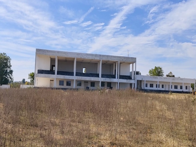 बजट का टोटा: सलका स्टेडियम पर ₹2.66 करोड़ खर्च, 4 साल बाद भी बदहाल मैदान, खिलाड़ी हो रहे परेशान