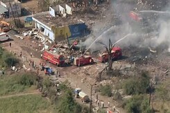 हरदा पटाखा फैक्ट्री में हुई घटना हादसा या हत्या? NDTV पर देखिए 12 मौत, 12 खुलासे हरदा पटाखा फैक्ट्री में हुई घटना हादसा या हत्या? NDTV पर देखिए 12 मौत, 12 खुलासे