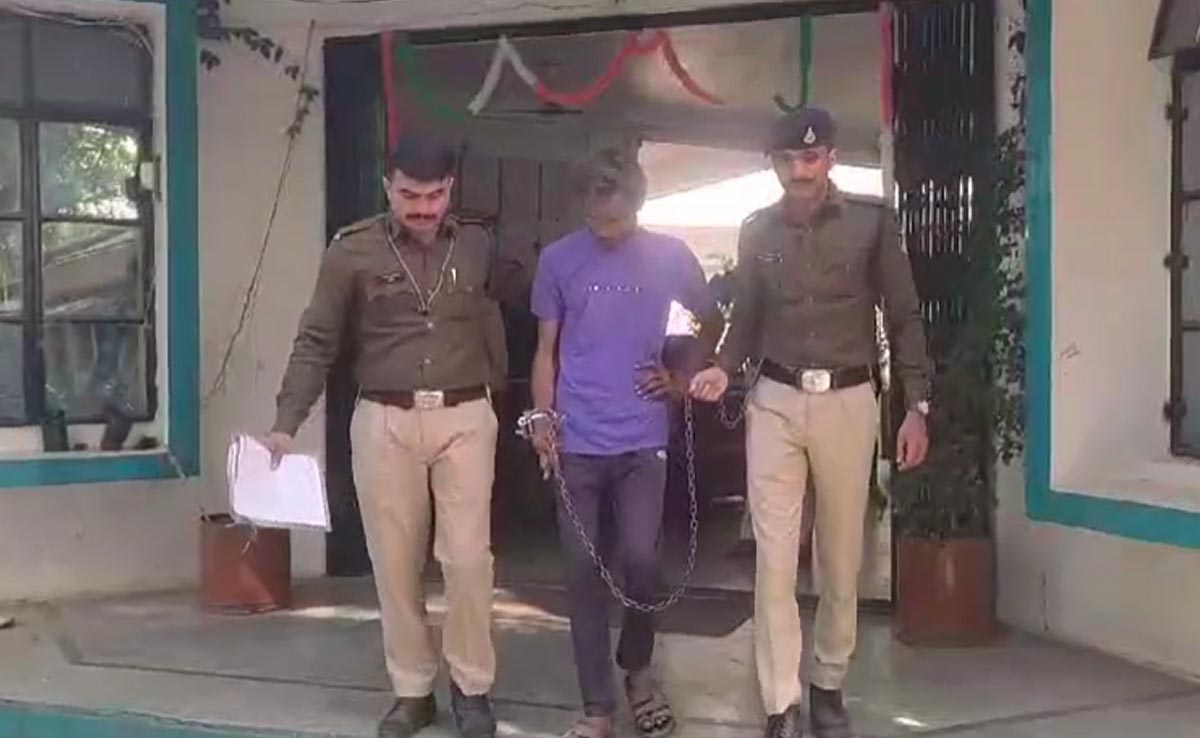 Dewas News: जिस बेटे को बाप ने नाजों से पाला, उसी ने पिता को उतार दिया मौत के घाट, वजह जानकर हैरत में पड़ जाएंगे आप