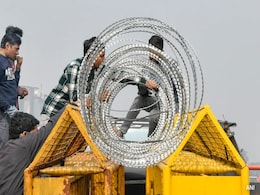 किसानों को शंभू बॉर्डर पर कैसे रोका गया? 'दिल्ली कूच' से पहले रणनीति बनाने में जुटी दिल्ली पुलिस किसानों को शंभू बॉर्डर पर कैसे रोका गया? 'दिल्ली कूच' से पहले रणनीति बनाने में जुटी दिल्ली पुलिस