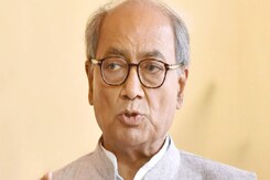 'हिम्मत है तो बैलेट पेपर से चुनाव कराएं', दिग्विजय ने बीजेपी पर साधा निशाना 'हिम्मत है तो बैलेट पेपर से चुनाव कराएं', दिग्विजय ने बीजेपी पर साधा निशाना