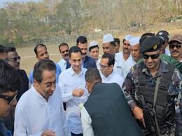 BJP में जाने की अटकलों के बीच बेटे के साथ दिल्ली पहुंचे कमलनाथ, भाजपा के शीर्ष नेतृत्व से मुलाकात की खबर BJP में जाने की अटकलों के बीच बेटे के साथ दिल्ली पहुंचे कमलनाथ, भाजपा के शीर्ष नेतृत्व से मुलाकात की खबर