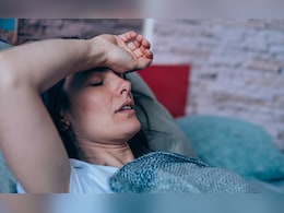 विटामिन B12 की कमी होने पर नजर आते हैं ये लक्षण, एक्सपर्ट ने कहा पहचानते ही ये खाना शुरू कर दें तुरंत विटामिन B12 की कमी होने पर नजर आते हैं ये लक्षण, एक्सपर्ट ने कहा पहचानते ही ये खाना शुरू कर दें तुरंत