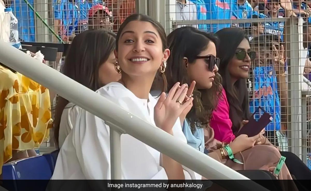 As Anushka Sharma And Virat Kohli Welcome Their Baby Boy, Throwback To When The Star Upgraded Her Maternity Style In Breezy Casuals