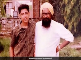 कभी गाड़ियां तो कभी टॉयलेट साफ करता था ये एक्टर, एक गाने ने बदली किस्मत और बन गया पंजाब का सुपरस्टार, पहचाना क्या? कभी गाड़ियां तो कभी टॉयलेट साफ करता था ये एक्टर, एक गाने ने बदली किस्मत और बन गया पंजाब का सुपरस्टार, पहचाना क्या?