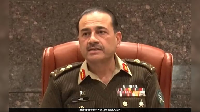 PAK सभी पड़ोसियों से शांति चाहता है, लेकिन.... मुनीर ने अफगान तालिबान से टकराव के बीच कह दी बड़ी बात PAK सभी पड़ोसियों से शांति चाहता है, लेकिन.... मुनीर ने अफगान तालिबान से टकराव के बीच कह दी बड़ी बात