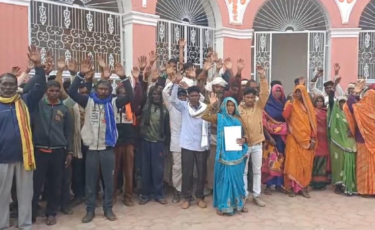 दो महीने से नहीं मिला वेतन, बिगड़ा मिनी आंगनबाड़ी कार्यकर्ताओं के घर का बजट, सौंपा ज्ञापन