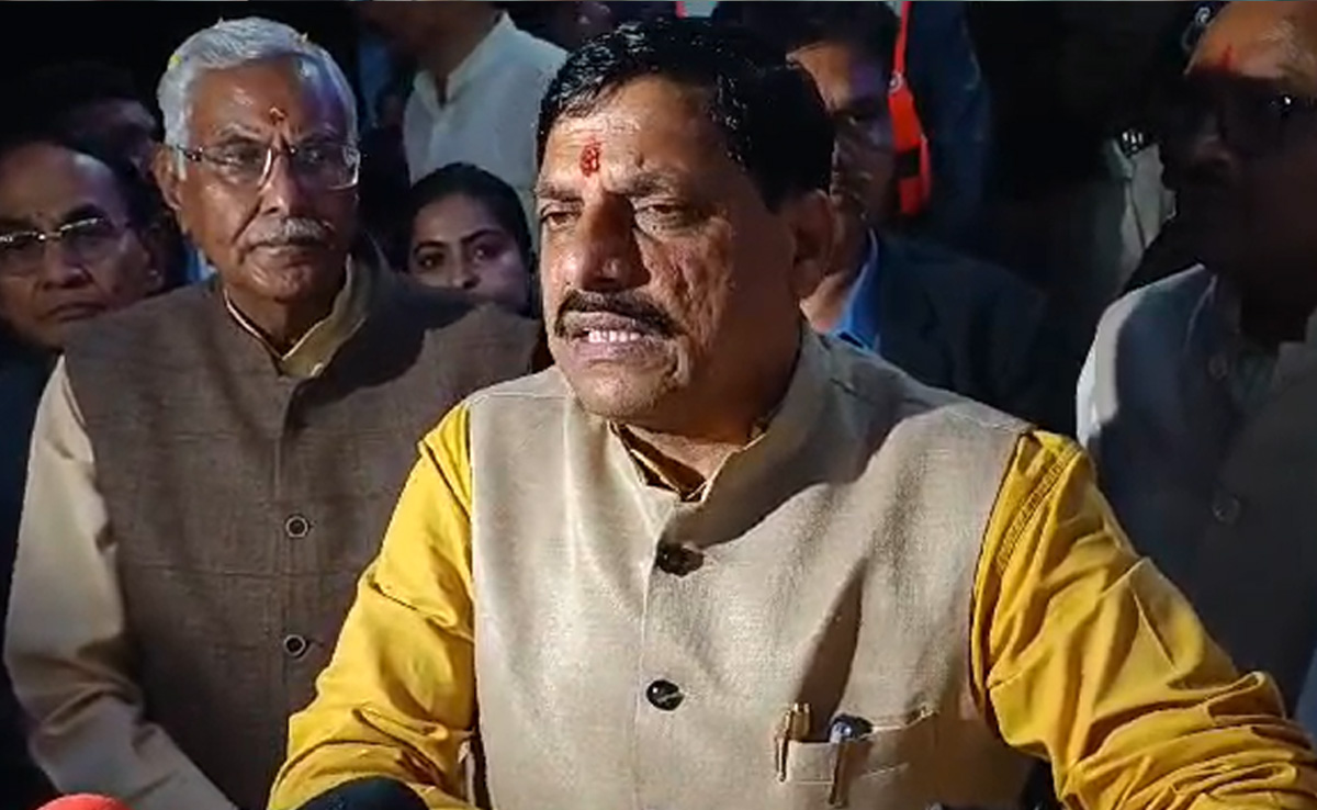 Lok Sabha Election: सीएम मोहन ने कांग्रेस के लिए कही ये बड़ी बात, बोले - नेता पहले ही मैदान... Lok Sabha Election: सीएम मोहन ने कांग्रेस के लिए कही ये बड़ी बात, बोले - नेता पहले ही मैदान...