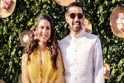 '12th फेल' एक्टर विक्रांत मैसी बने पापा, पत्नी शीतल ठाकुर ने बेटे को दिया जन्म '12th फेल' एक्टर विक्रांत मैसी बने पापा, पत्नी शीतल ठाकुर ने बेटे को दिया जन्म