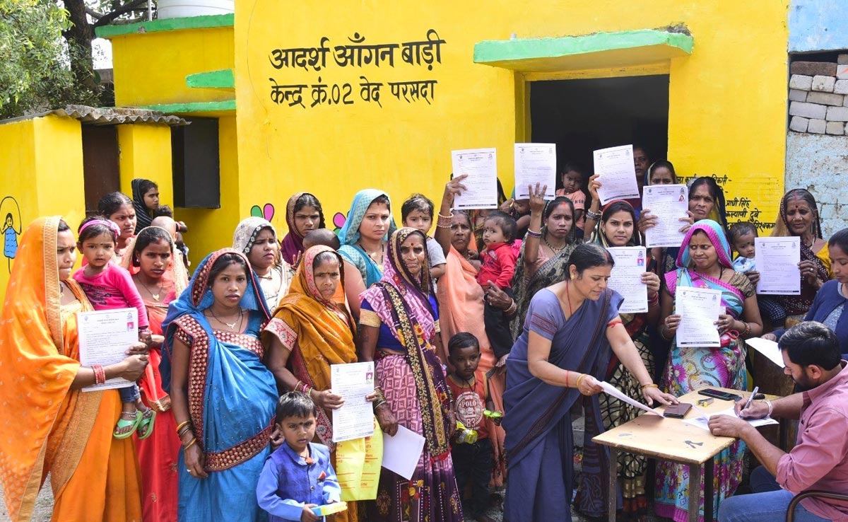 Mahtari Vandana: दो दिनों में 8.14 लाख ने भरा आवेदन, महिलाओं को हर महीने मिलेंगे 1000 रुपए
