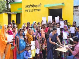 Mahtari Vandana Yojana: दूसरी किस्त हुई जारी, सूची में आपका भी नाम है या नहीं, ऐसे करें चेक Mahtari Vandana Yojana: दूसरी किस्त हुई जारी, सूची में आपका भी नाम है या नहीं, ऐसे करें चेक