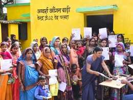 Chhattisgarh की 70 लाख महिलाओं के लिए खुशखबरी: महतारी वंदन योजना की 5वीं किश्त आज होगी जारी, खाते में आएंगे 1 हजार रुपये