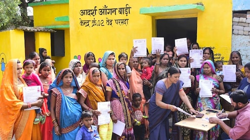 Mahtari Vandan Yojana: महतारी वंदन योजना से वंचित महिलाओं के लिए खुशखबरी, 15 अगस्त से भरे जाएंगे फॉर्म, ऐसे जुड़वा सकते हैं अपना नाम