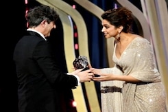 BAFTA 2024: Deepika Padukone Absolutely Slayed In A White Sabyasachi Saree BAFTA 2024: Deepika Padukone Absolutely Slayed In A White Sabyasachi Saree