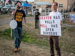 "Take Our Border Back": Protesters Rally In Texas Against Migrant "Invasion" "Take Our Border Back": Protesters Rally In Texas Against Migrant "Invasion"
