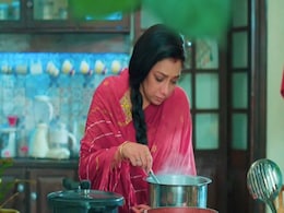 Anupama ने फिर शुरू किया अपना पुराना ट्रैक, बोले- इतना जलील होने के बाद भी नहीं आई अक्ल Anupama ने फिर शुरू किया अपना पुराना ट्रैक, बोले- इतना जलील होने के बाद भी नहीं आई अक्ल