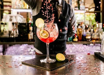 Shaken Or Stirred? How To Choose The Best Technique For Your Cocktail Shaken Or Stirred? How To Choose The Best Technique For Your Cocktail