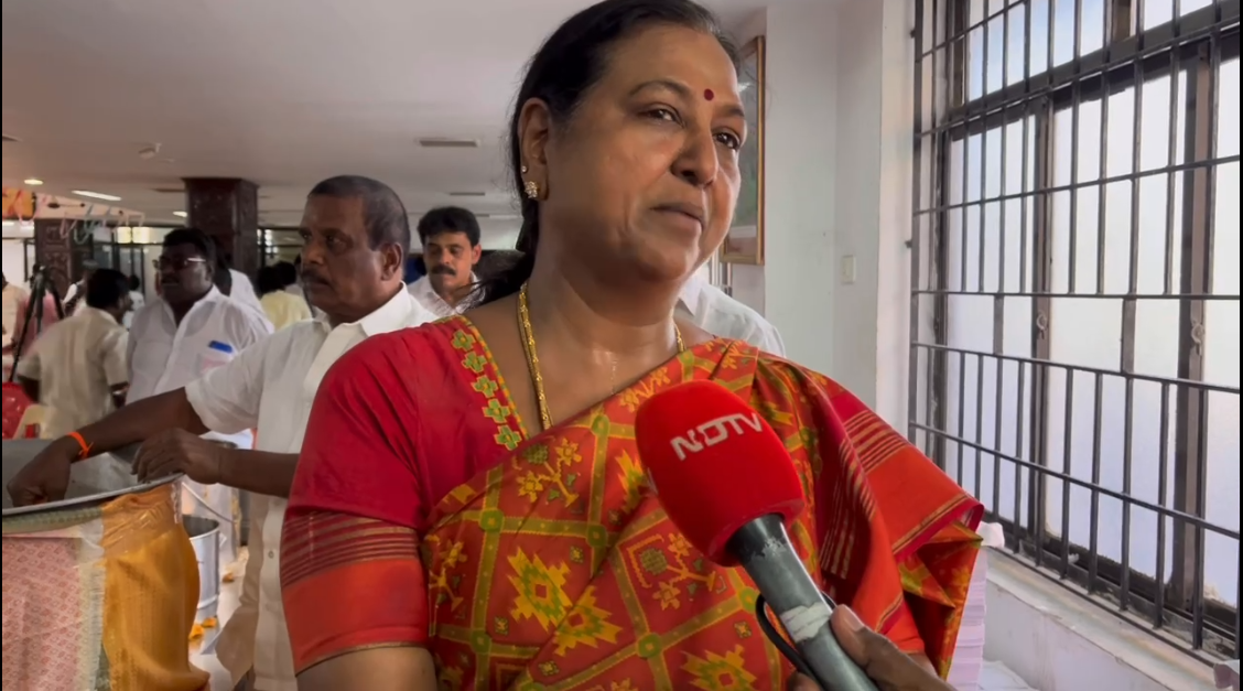 Open To Allying With DMK, AIADMK, As Well As BJP: DMDK Chief Premalatha Open To Allying With DMK, AIADMK, As Well As BJP: DMDK Chief Premalatha