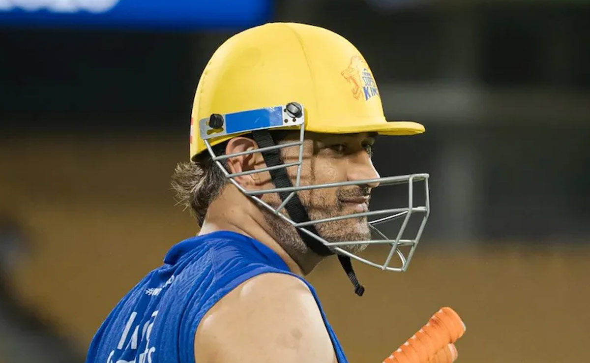 IPL शुरू होने से पहले धोनी ने CSK फैन्स के लिए रीक्रिएट किया स्पेशल मूमेंट, VIDEO देख  कहेंगे 'एक बार फिर माही'