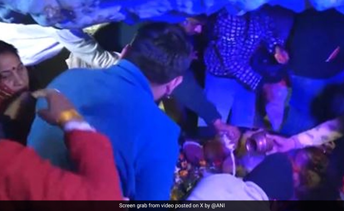 Devotees at Tapkeshwar Mahadev Temple in Dehradun to offer prayers, on the occasion of Mahashivratri. Devotees at Tapkeshwar Mahadev Temple in Dehradun to offer prayers, on the occasion of Mahashivratri.