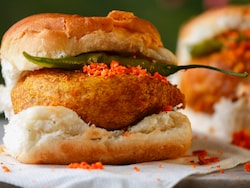 No Vada Pav, Samosa In And Outside Maharashtra Schools: Food Body's Diktat