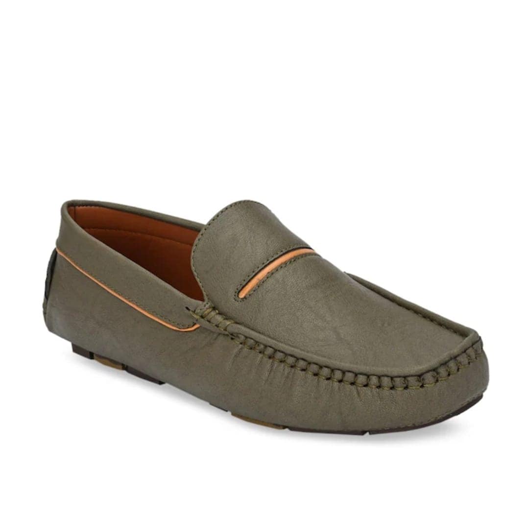 Best Deals On Mens Loafers From Myntra
