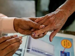 राज्यात दुसऱ्या टप्प्यातील मतदानावर पावसाचं सावट, 8 मतदारसंघात होणार मतदान राज्यात दुसऱ्या टप्प्यातील मतदानावर पावसाचं सावट, 8 मतदारसंघात होणार मतदान