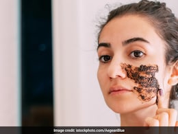 महंगे स्क्रब से भी अच्छा असर दिखाता है घर पर बना यह पेस्ट, चेहरे पर डेढ़ मिनट मलने पर ही दिखेगा प्रभाव महंगे स्क्रब से भी अच्छा असर दिखाता है घर पर बना यह पेस्ट, चेहरे पर डेढ़ मिनट मलने पर ही दिखेगा प्रभाव