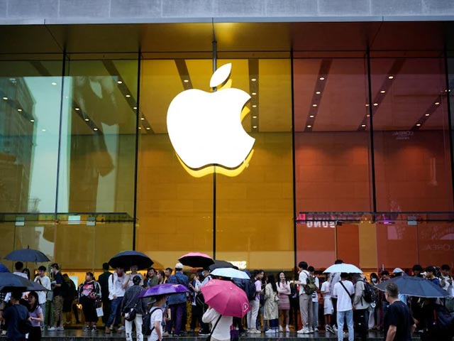 Apple Gets Sued by the US DOJ; Accused of Illegal Monopoly in Smartphone Market