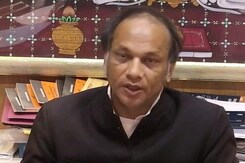 Delhi Court Orders Bloomberg To Remove "Defamatory" Article Against Zee Delhi Court Orders Bloomberg To Remove "Defamatory" Article Against Zee