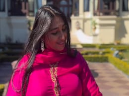 'ये रिश्ता क्या कहलाता है' की एक्ट्रेस मोहेना सिंह बनेंगी दूसरी बार मां, बेबी बंप के साथ यूं किया प्रेग्नेंसी का ऐलान 'ये रिश्ता क्या कहलाता है' की एक्ट्रेस मोहेना सिंह बनेंगी दूसरी बार मां, बेबी बंप के साथ यूं किया प्रेग्नेंसी का ऐलान