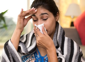 5 Clear Signs Your Illness Has Moved Beyond Typical Symptoms Of A Viral Infection
