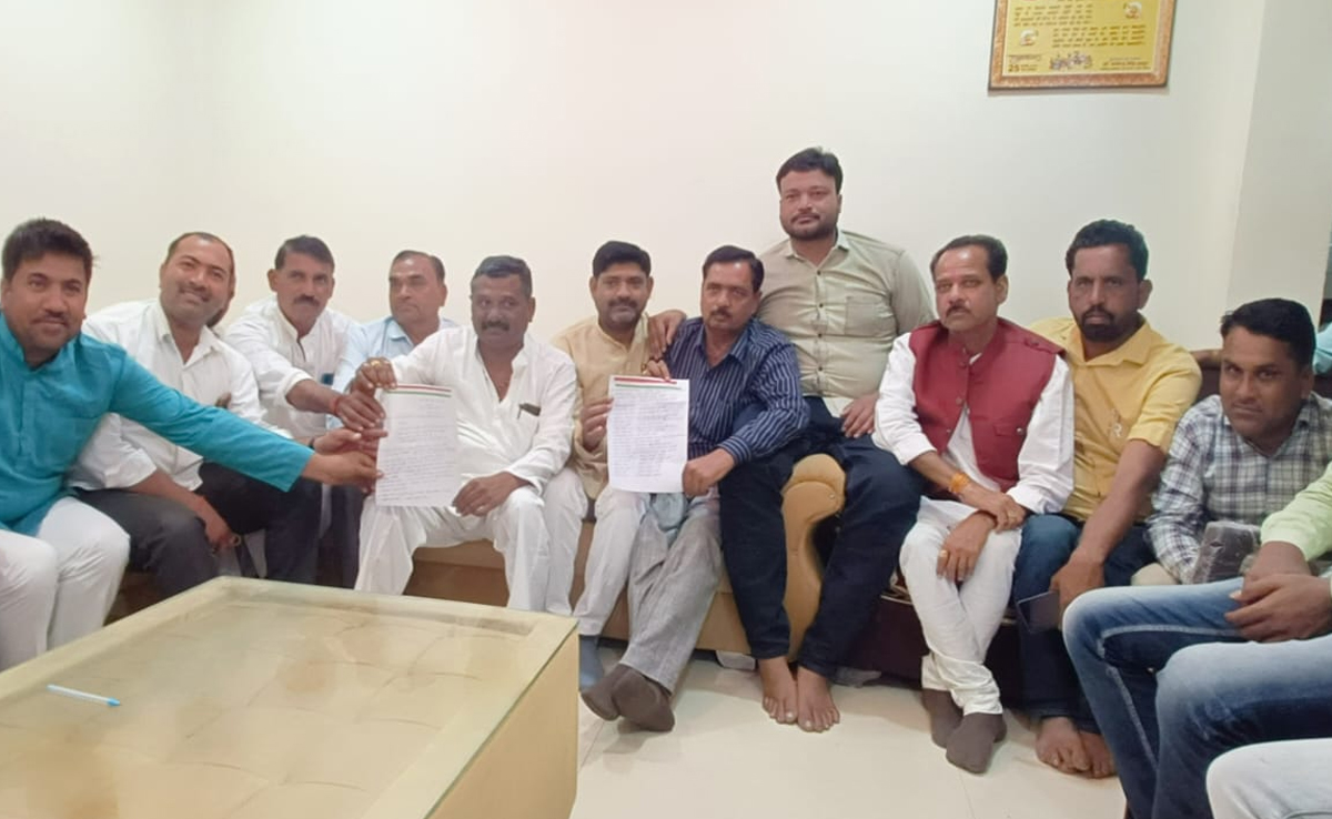 Lok Sabha Election: तारीख की घोषणा के साथ Congress को बड़ा झटका, प्रदेश कार्यसमिति सदस्य प्रधुम्न सिंह ने 34 नेताओं के साथ छोड़ी पार्टी