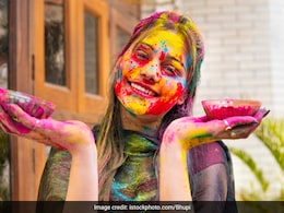 होली खेलने से पहले और बाद अपनाएं ये स्किन केयर रूटीन, ताकि आप ले सकें रंगों का भरपूर आनंद होली खेलने से पहले और बाद अपनाएं ये स्किन केयर रूटीन, ताकि आप ले सकें रंगों का भरपूर आनंद