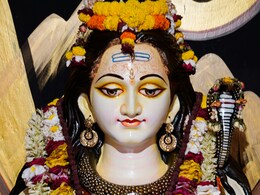 महाशिवरात्रि पर भक्तों को मिलेगी भगवान शिव की कृपा, एक साथ तीन व्रतों का मिलेगा पुण्य