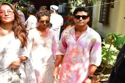 Farhan Akhtar-Shibani Dandekar, Divya Dutta At Javed Akhtar's Holi Party Farhan Akhtar-Shibani Dandekar, Divya Dutta At Javed Akhtar's Holi Party