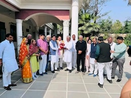 लोकसभा चुनावः कांग्रेस नेता ने की भाजपा प्रत्याशी की स्वागत, तस्वीर सामने आते ही चढ़ा सियासी पारा लोकसभा चुनावः कांग्रेस नेता ने की भाजपा प्रत्याशी की स्वागत, तस्वीर सामने आते ही चढ़ा सियासी पारा