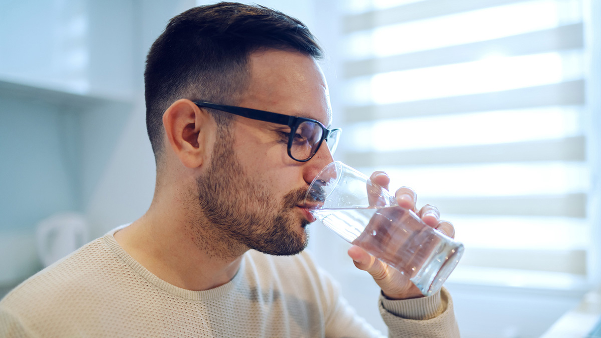 7 Naturally Healthy Alternatives For ORS And Soft Drinks