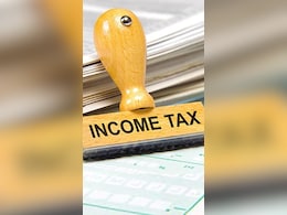 आयकर विभागाची नांदेडमध्ये मोठी कारवाई,  6 ठिकाणी टाकले  छापे आयकर विभागाची नांदेडमध्ये मोठी कारवाई,  6 ठिकाणी टाकले  छापे