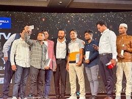 Video: Emotional Sunny Deol Hugs Uttarakhand Tunnel Rescue Heroes Video: Emotional Sunny Deol Hugs Uttarakhand Tunnel Rescue Heroes