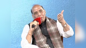 "कमजोर विपक्ष के लिए विपक्ष खुद ही..." : एनडीटीवी डिफेंस समिट में रक्षा मंत्री राजनाथ सिंह