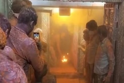 महाकाल मंदिर में हुए हादसे की जांच शुरू कल सौंपी जाएगी रिपोर्ट महाकाल मंदिर में हुए हादसे की जांच शुरू कल सौंपी जाएगी रिपोर्ट
