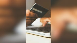 HDFC Leads Credit Card Additions, SBI Cards Tops YoY Spending Growth In July